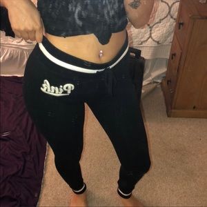 (black) PINK leggings